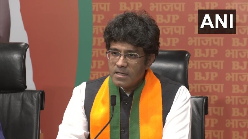 CR Kesavan Joins BJP