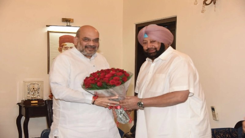 CAPTAIN AND AMIT SHAH