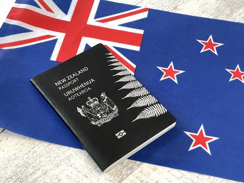 New Zealand Visa पाने का सपना? कुशल कामगारों के लिए बुरी खबर! न्यूजीलैंड में अब नहीं रह पाएंगे परिवार? 