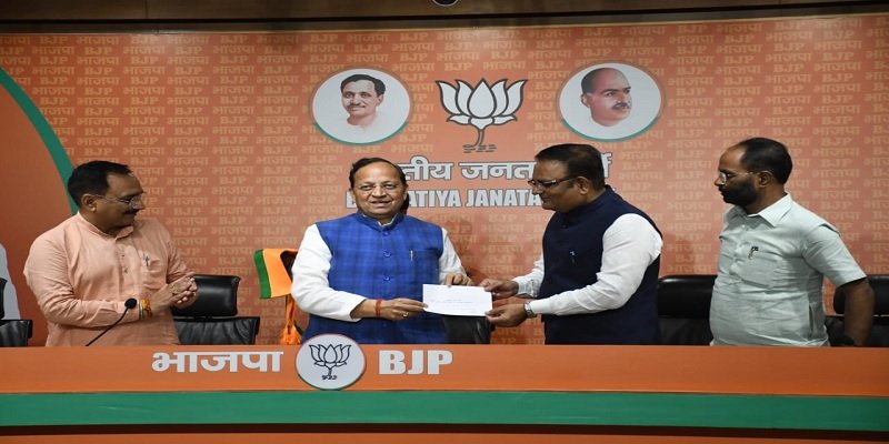 After AAP, former minister Rajkumar Anand left BSP and joined BJP today