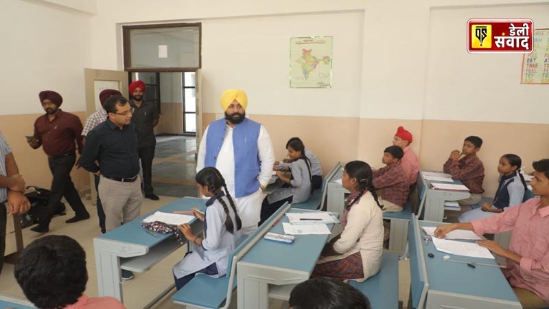 Harjot Singh Bains meets students of School of Eminence, Mohali