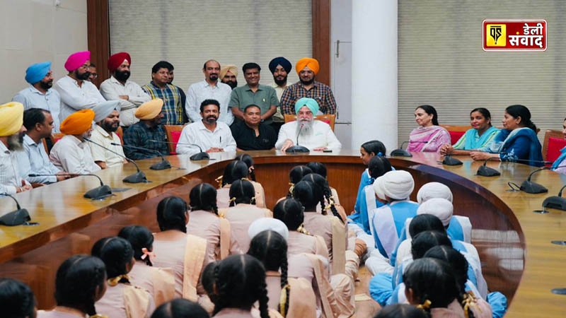 Speaker Sandhawa made Punjab Vidhan Sabha an educational hub for school students