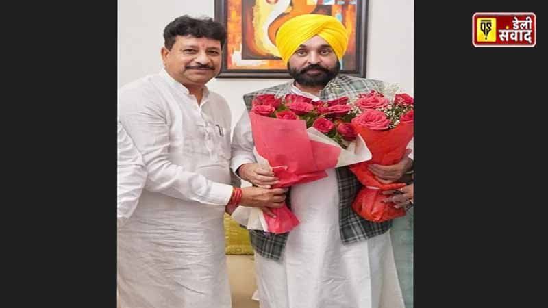 MLA Raman Arora met CM Bhagwant Mann and enquired about his well-being