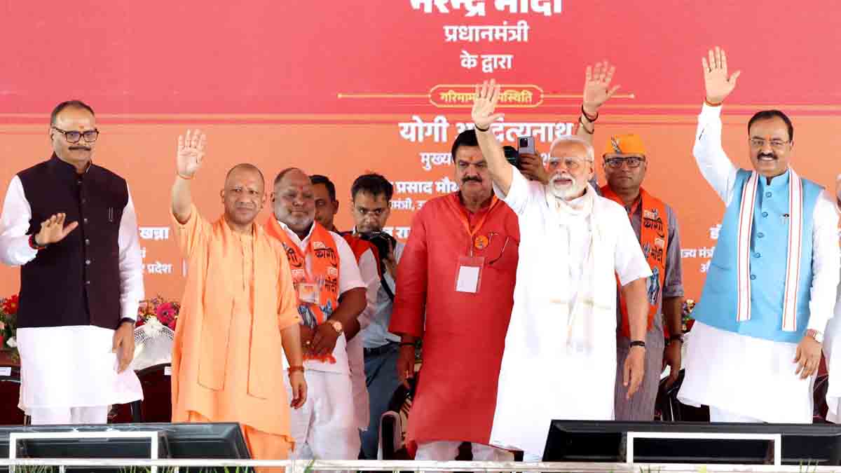 PM Narendra Modi in Kashi News Live