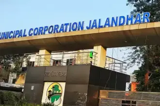 Jalandhar News: जालंधर के पार्षदों को हर महीने मिलेगी 50,000 रुपए सैलरी, नगर निगम का 569.40 करोड़ का बजट पास