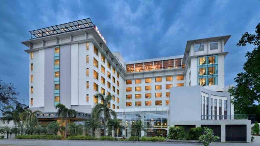 Hotels Tax Default: नगर निगम की बड़ी कार्रवाई, शहर के दो बड़े होटल Ramada और Marriott को किया सील