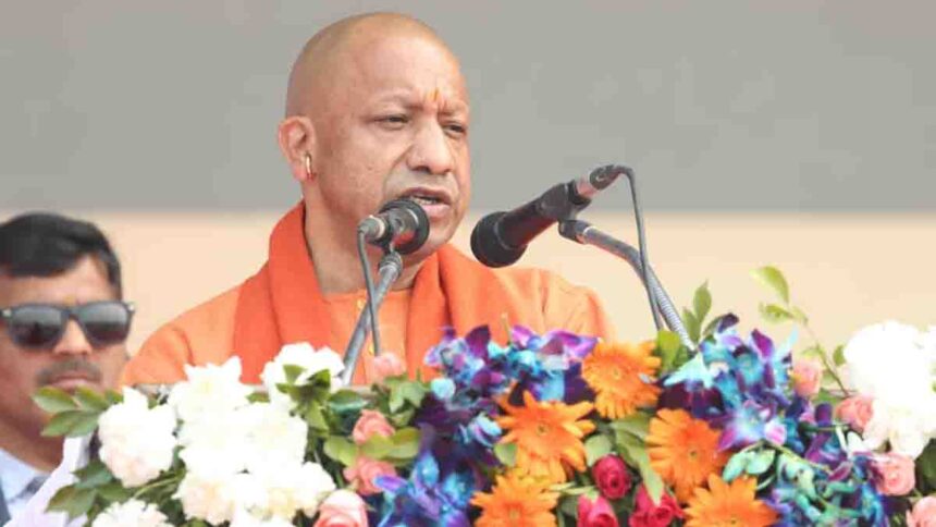 UP News: योगी सरकार में औद्योगिक क्रांति, 9 साल में 17 हजार से अधिक कारखाने पंजीकृत